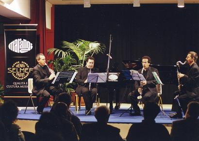 QUARTETTO Antonio Tinelli e Vincenzo Di Pede, clarinetti - Vito Liuzzi, clarinetto contralto - Angelo Clemente, clarinetto basso